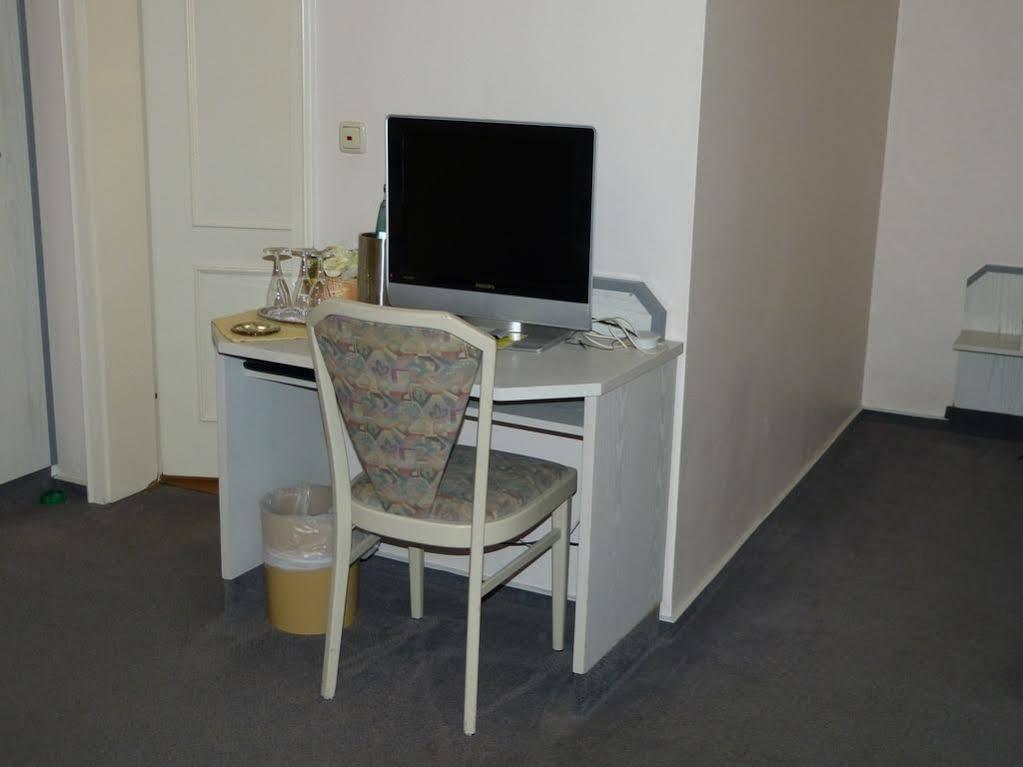 Hotel Am Hehlentor Celle Kültér fotó